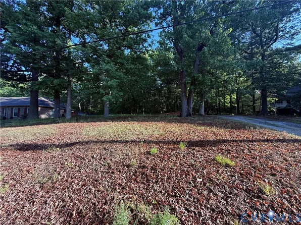 2624 Forest Lake Rd #3, Chester, VA 23831