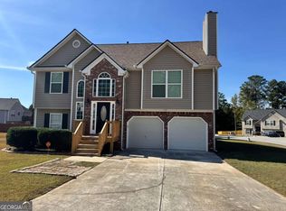 1121 Grove Trail Pass, Douglasville, GA 30134