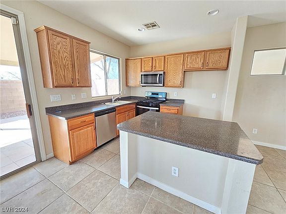 3rd image of 105 Stockton Edge Ave