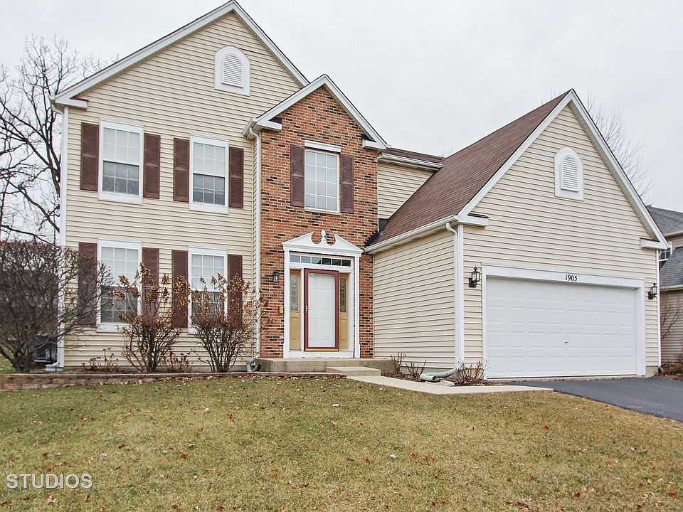 1st image of 1905 Applewood Dr