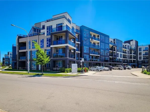 10 Concord Pl #516, Grimsby, ON L3M 0G6