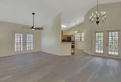 3 bed, 1950 sqft, $3,495 — Photo 3