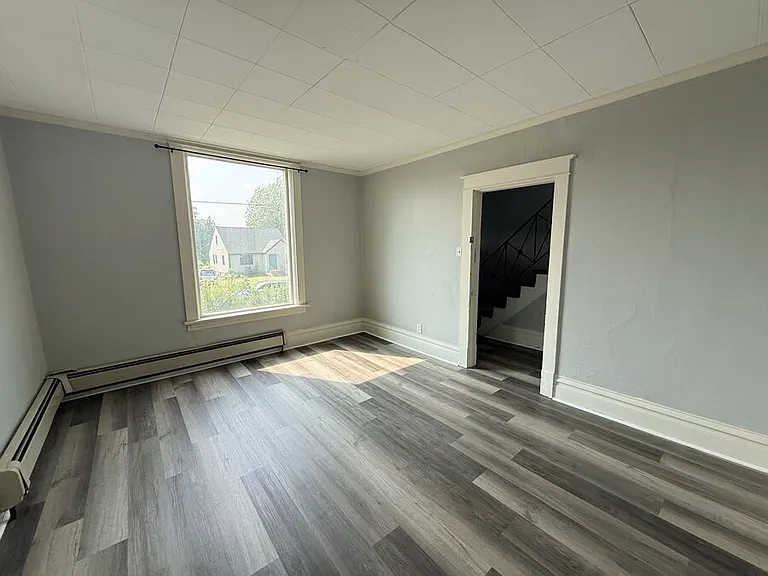 1204 Kenwood Ave — Photo 12