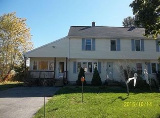 18 Meadow Rd, Uxbridge, MA 01569