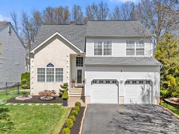 126 Wainwright Dr, Matawan, NJ 07747