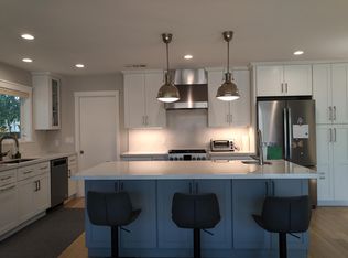 1636 Yale Dr, Mountain View, CA 94040