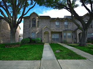 913 Whelton Dr, Pasadena, TX 77503