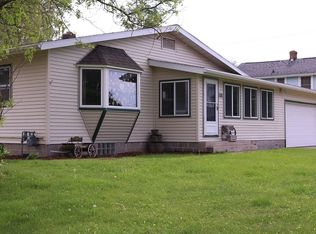 502 W Maple St, Houston, MN 55943