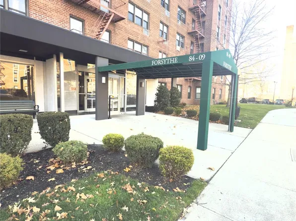 84-09 155th Avenue #2H, Howard Beach, NY 11414