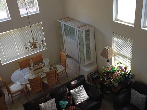Living room and dining room_2