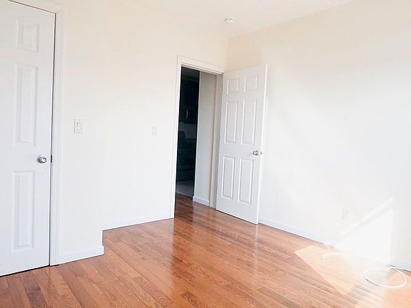 4th image of 4111 28th Ave