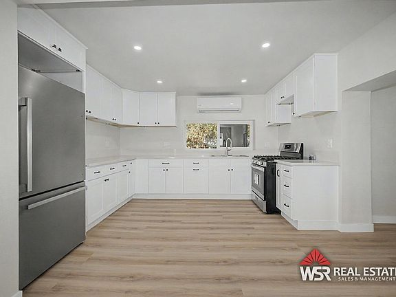 2nd image of 3625 Everest Ave #1