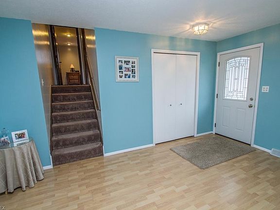 4th image of 22035 Jonathan Dr