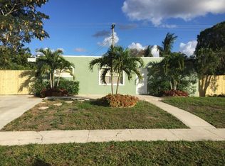 464 Cheyenne Dr, Lake Worth, FL 33462