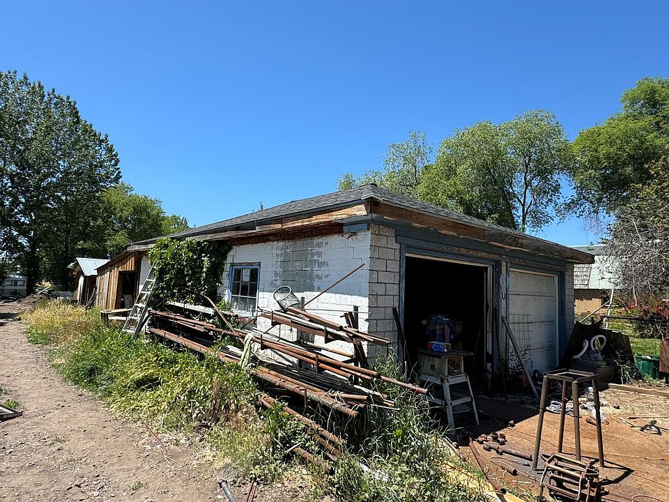 2nd image of 2976 Hope St