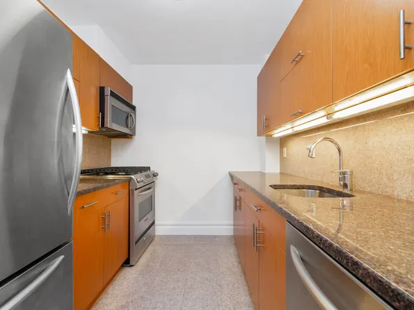 158 Hester Street image 4 of 6