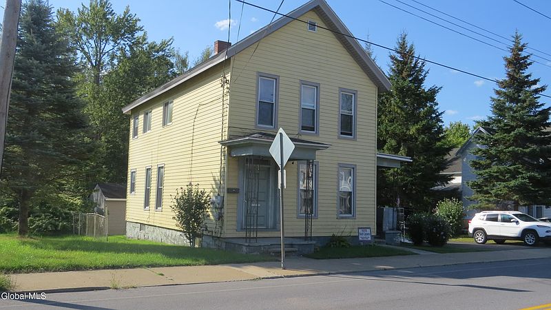 2nd image of 253 S Main Street