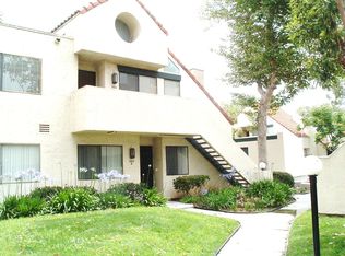 383 N Melrose Dr UNIT B, Vista, CA 92083