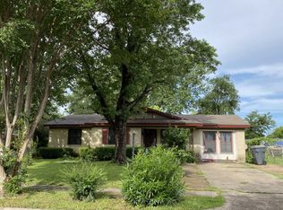 2235 Clover Ridge Dr, Dallas, TX 75216