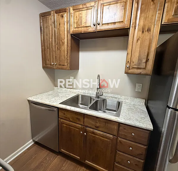 143 W Deaderick St #E — Photo 7