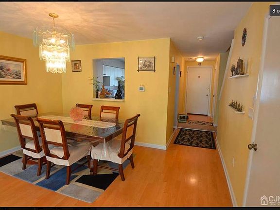 2nd image of 99 Hampshire Dr
