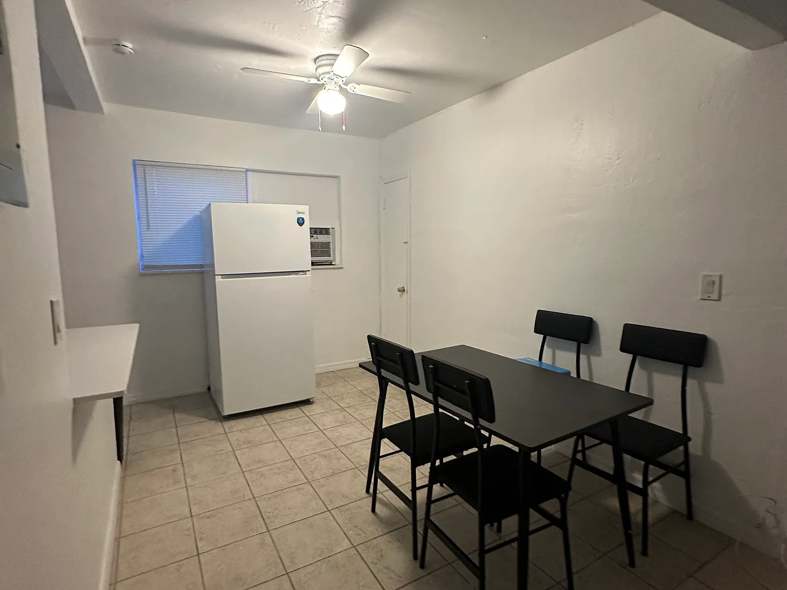 2 bed, 700 sqft, $750 — Photo 4
