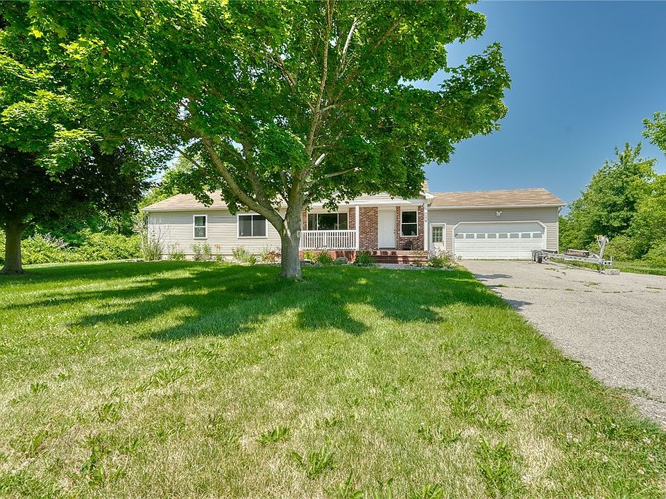 1st image of 1141 Lake Rd