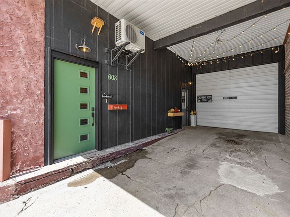 3rd image of 608 2nd Ave SE
