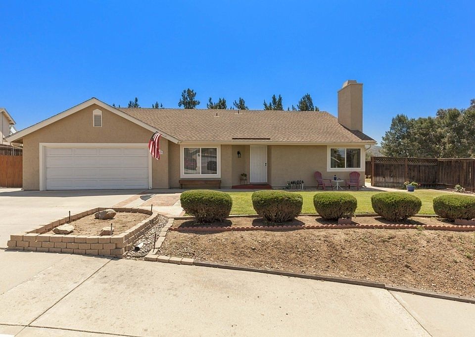 1st image of 1559 Cove Ct