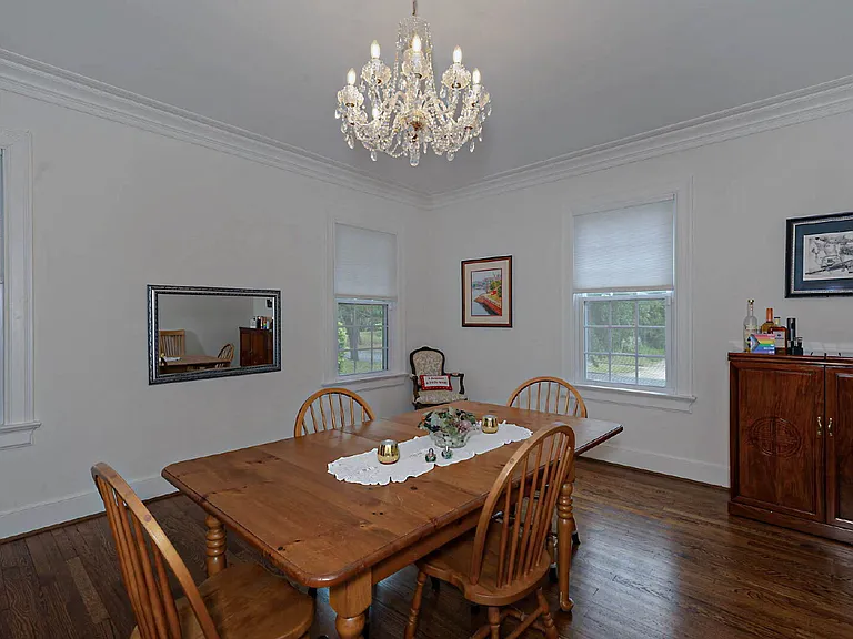 1702 Elmwood Dr — Photo 37