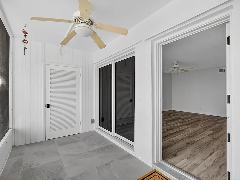 100 Shore Ct #208 — Photo 13