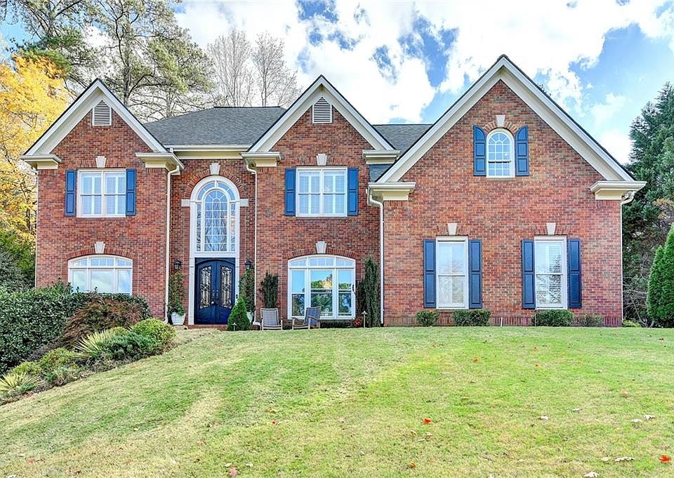 1st image of 375 Kincardine Way