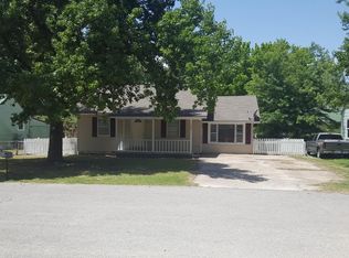 304 N Ora St, Pryor, OK 74361