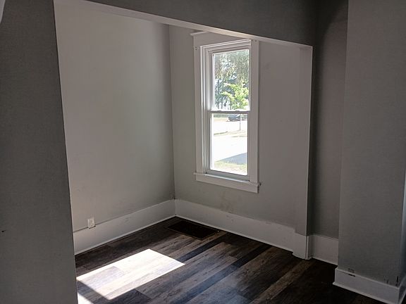 5th image of 1306 Columbus Ave