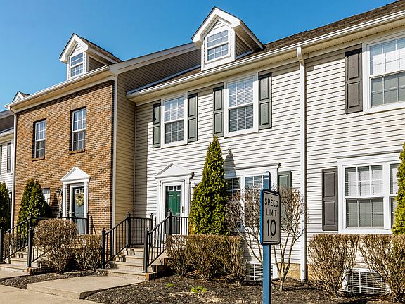 5th image of 5761 High Rock Dr
