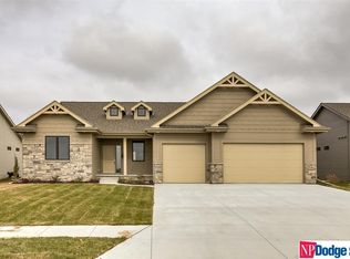 17522 Frances St, Omaha, NE 68130