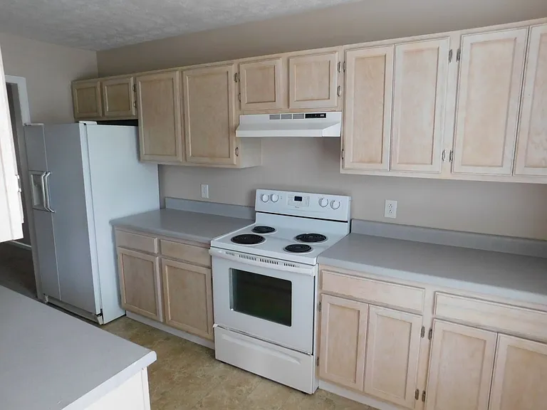 100 Christopher Ct — Photo 5