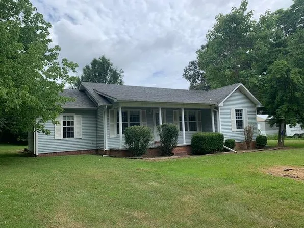 208 Holland St, Gleason, TN 38229