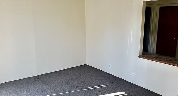 5th image of 15312 Knox Ave APT 13