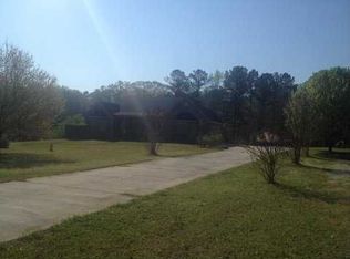 300 Wagon Trail Rd, Woodstock, GA 30188