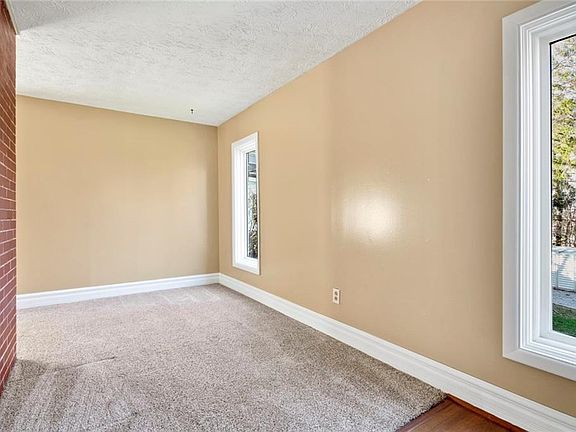 2nd image of 11 Newton Ave