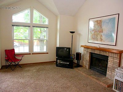 Newer carpet throughout