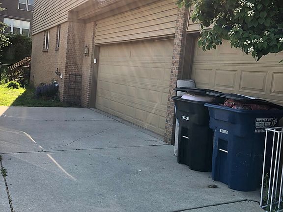 3rd image of 8037 Tom Brown Dr