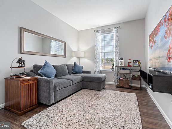 5th image of 110 Nathan Dr