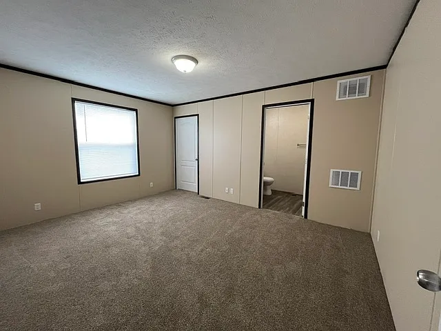 11 Meadows — Photo 17