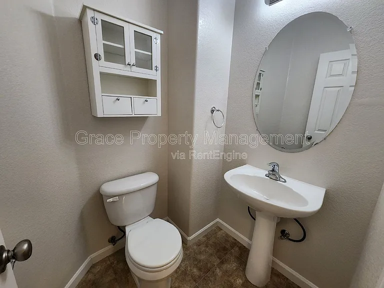 4731 Lucca Dr — Photo 9