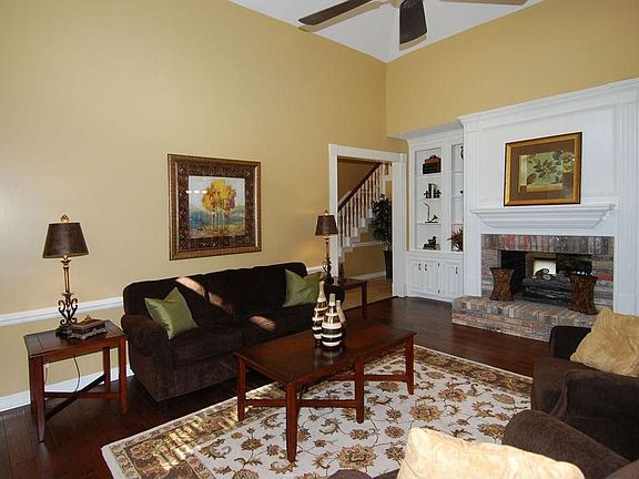 5th image of 2926 Highland Laurels Dr