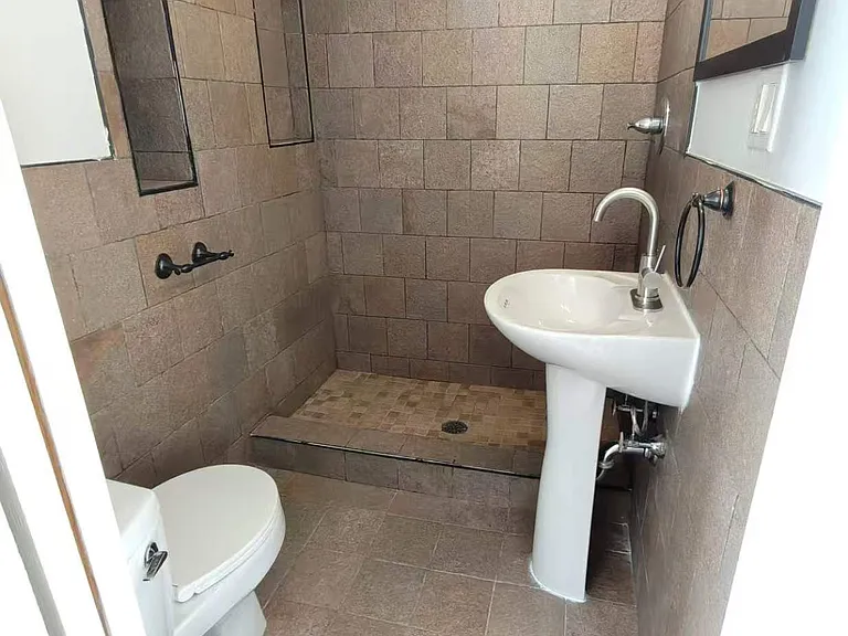 521 Mill Rd #1 — Photo 5