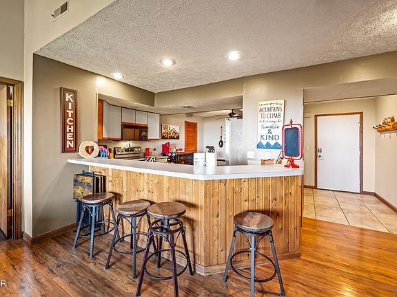 5th image of 1130 Ski View Dr #309