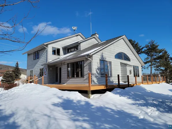 418 4th Ave W, Grand Marais, MN 55604